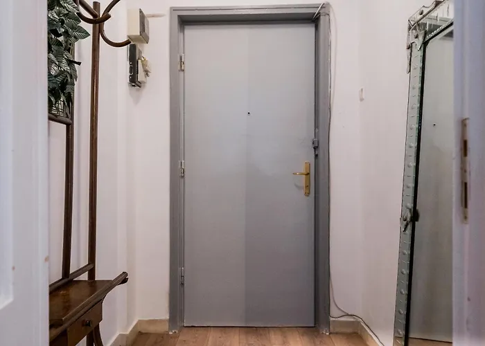 Opia - Old Town * Bucareste