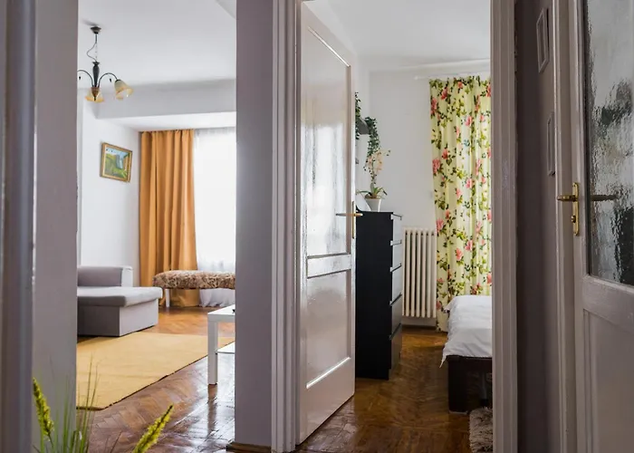 Opia - Old Town * Bucareste