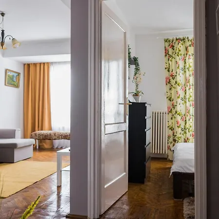 Opia - Old Town * Bucarest